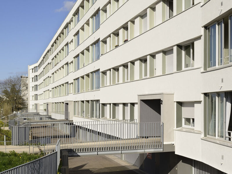 Réhabilitation thermique d'un bâtiment de 70  logements à CHENÔVE